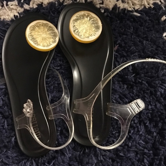 ๐HP๐Black/White Lemon Jelly Sandals - Picture 4 of 4